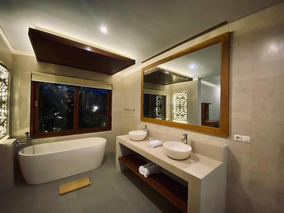 Villa Dewa Dewi 2 Ubud Exteriör bild